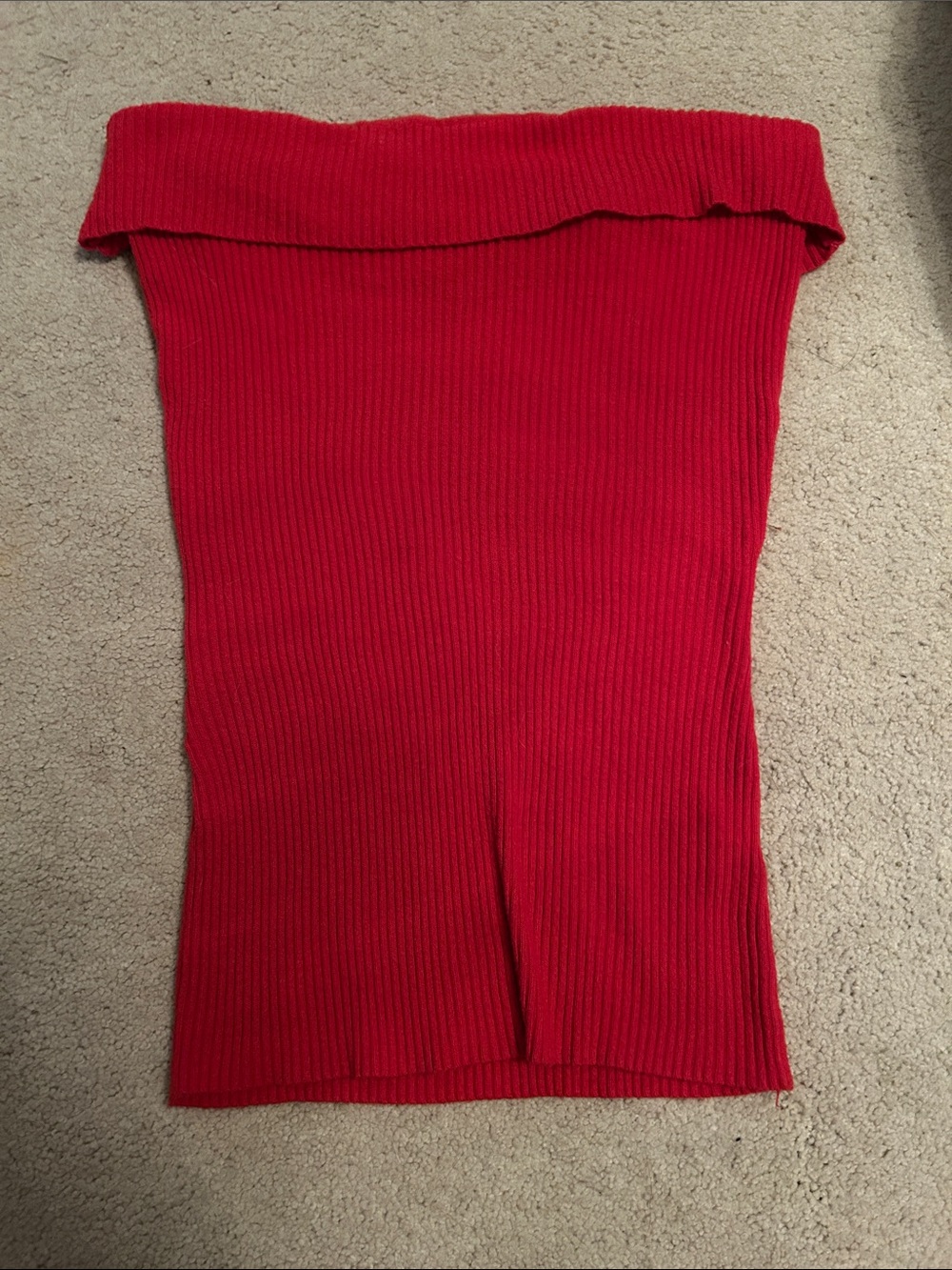 Super Cute bebe Red Ribbed knit tube top